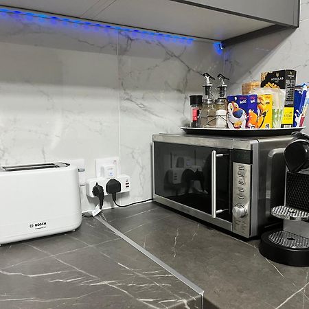 Modern Apartment Near Mckenzie Beach Ларнака Екстер'єр фото