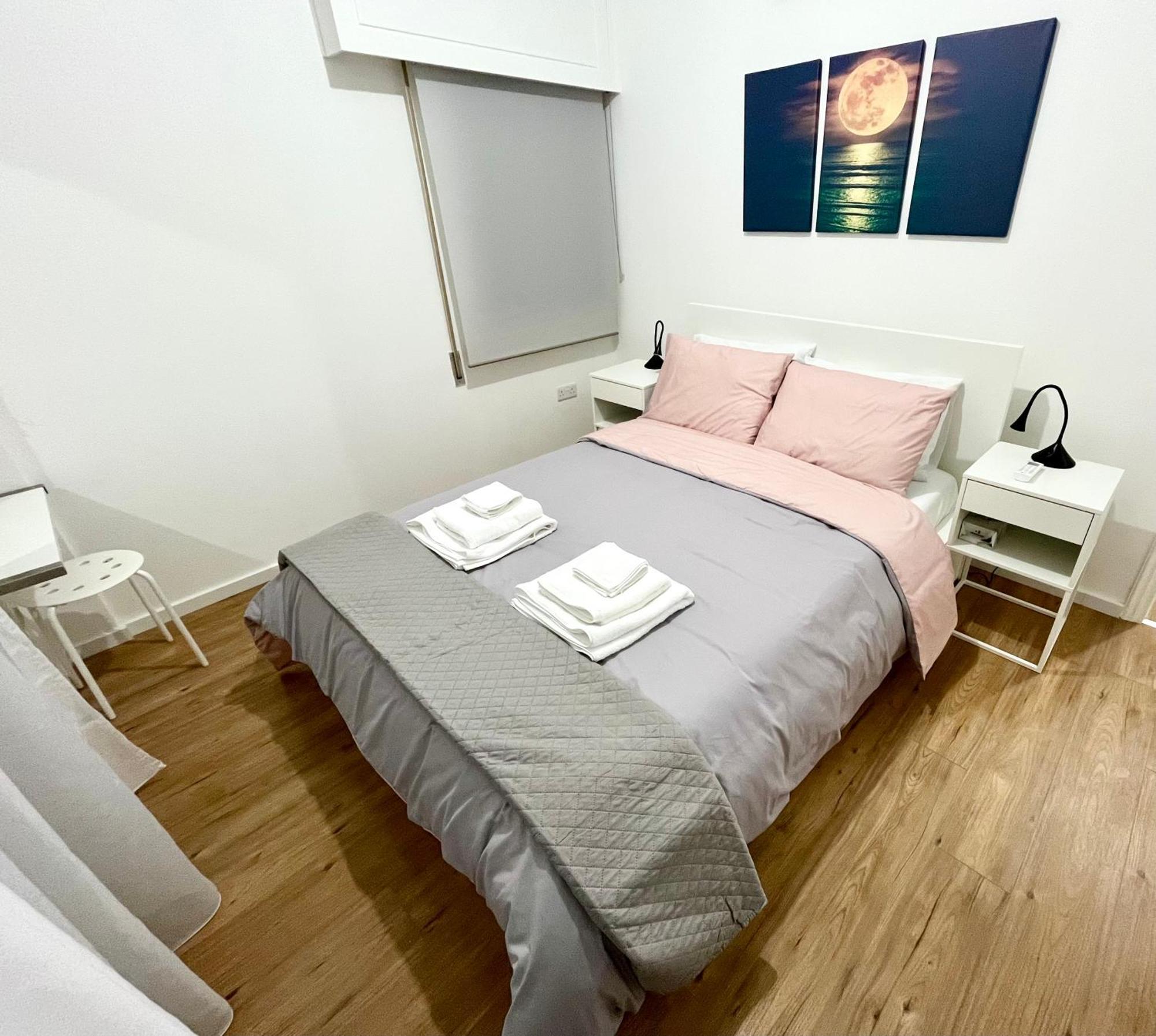 Modern Apartment Near Mckenzie Beach Ларнака Екстер'єр фото